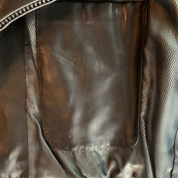 Men’s Leather Jacket - Picture 7 of 10